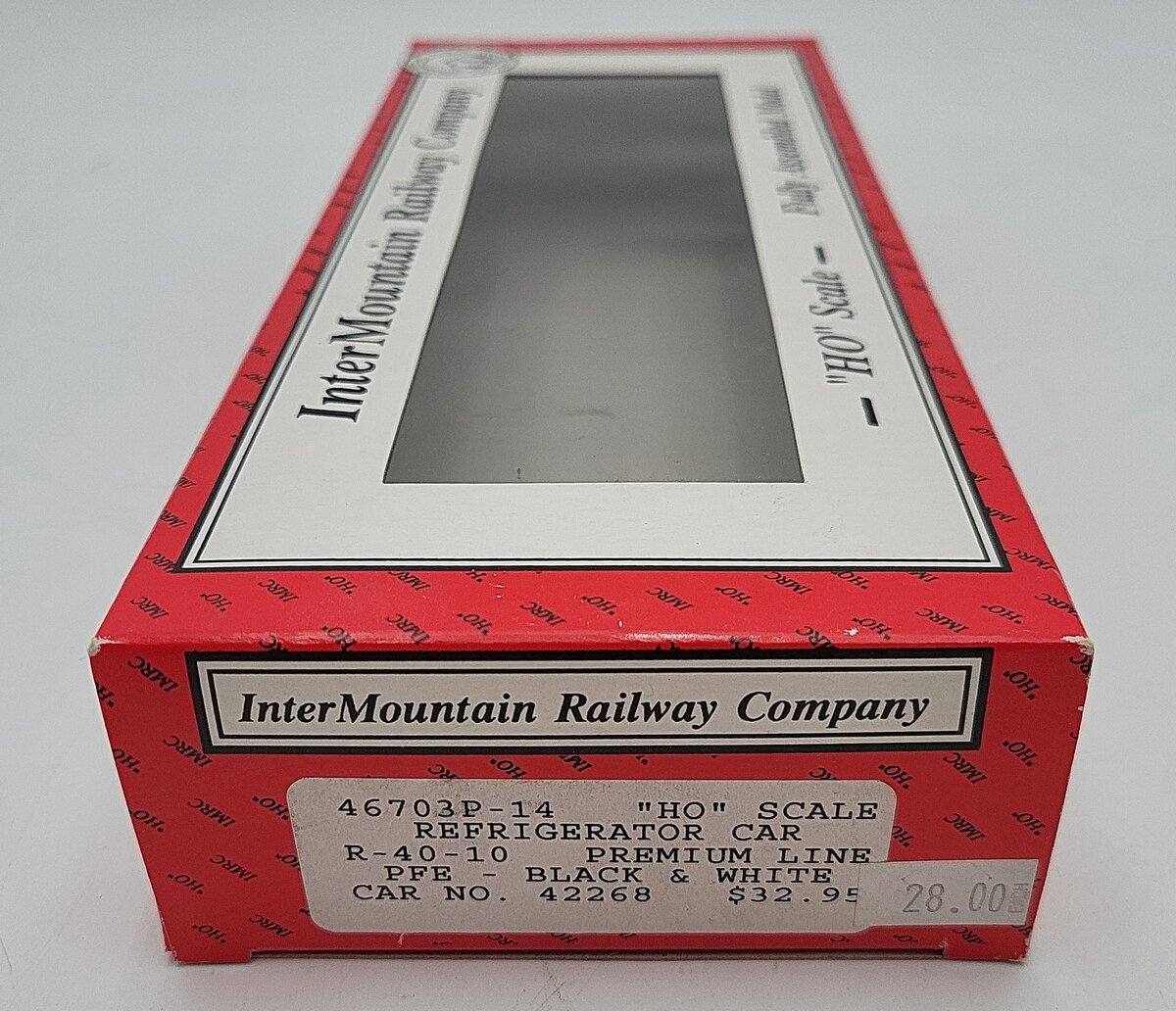 InterMountain 46703P-14 HO Scale Union Pacific Boxcar #42268 EX/Box