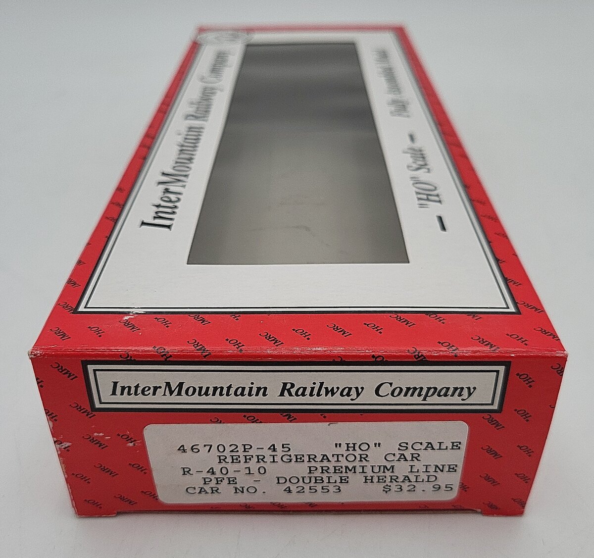 InterMountain 46702P-45 HO Scale Pacific Fruit Express R-40-10 Reefer Car #42553 EX/Box