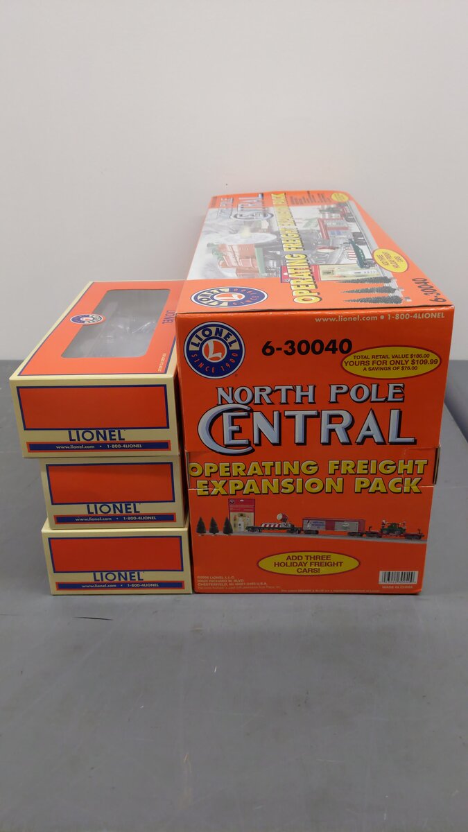 Lionel 6-30040 North Pole Freight Expansion Pack Set EX/Box