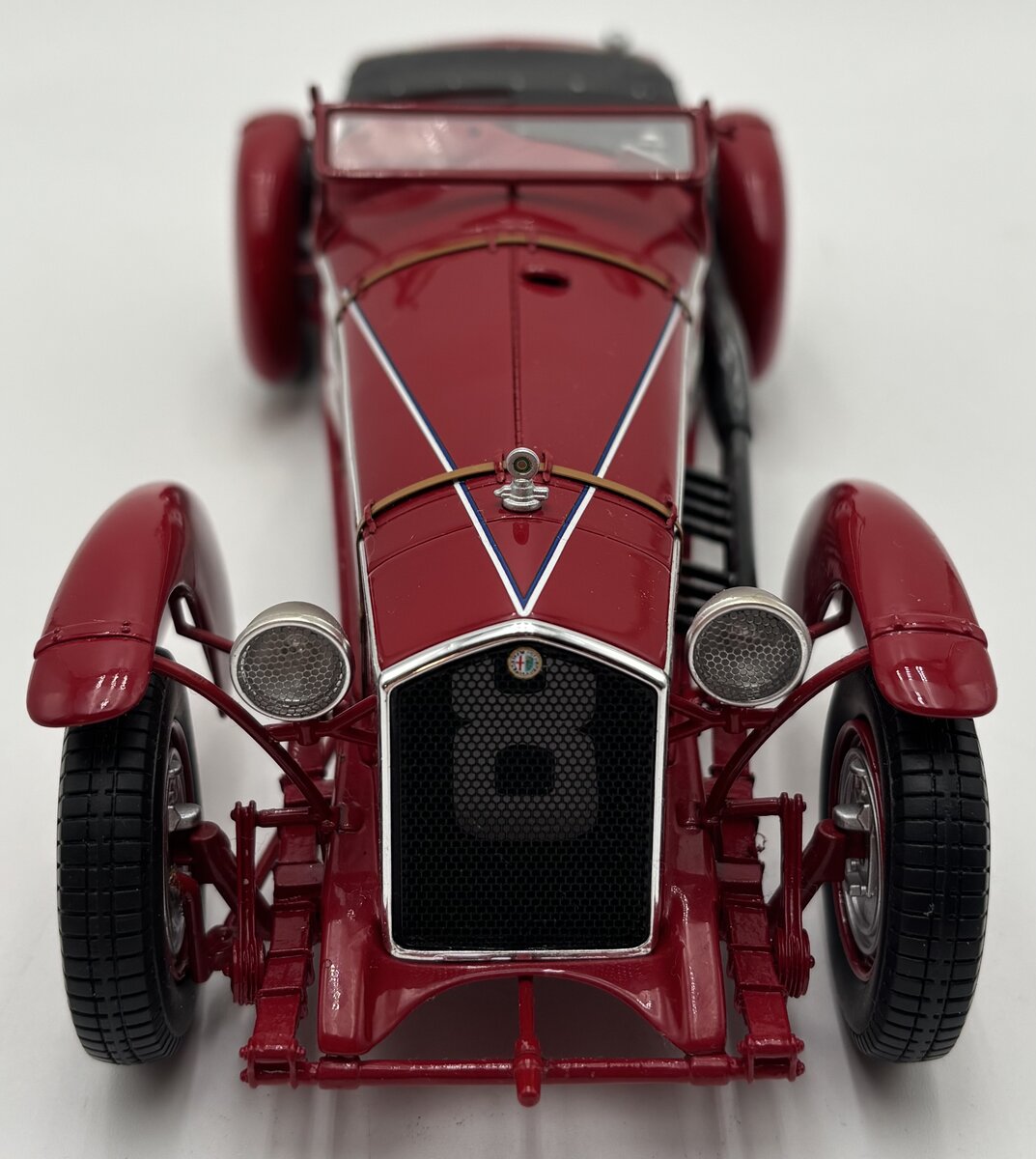 SPARK 18LM32 1:18 1932 Alfa Romeo 8C 2300 LM #8 EX