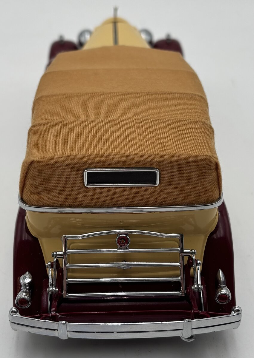 Franklin Mint B11E662 1:24 1934 Packard Convertible in Maroon/Cream LN