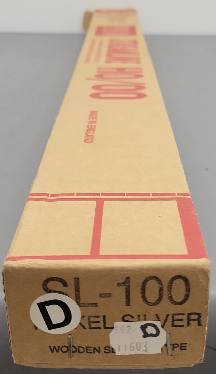 Peco SL-100 HO/OO Nickel Silver Code 100 36" Flex Track With Brown Ties (6) EX/Box