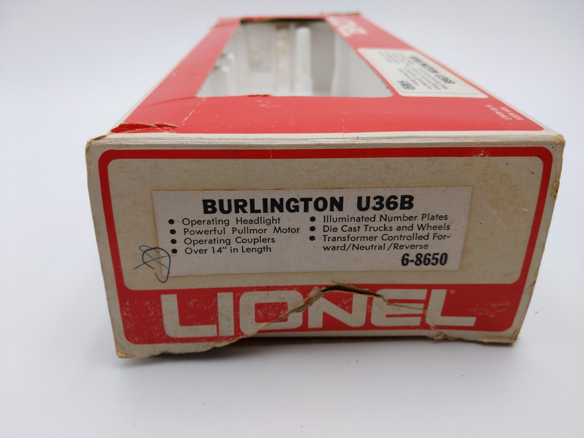 Lionel 6-8651 O Burlington Northern U36B Dummy Diesel Locomotive VG