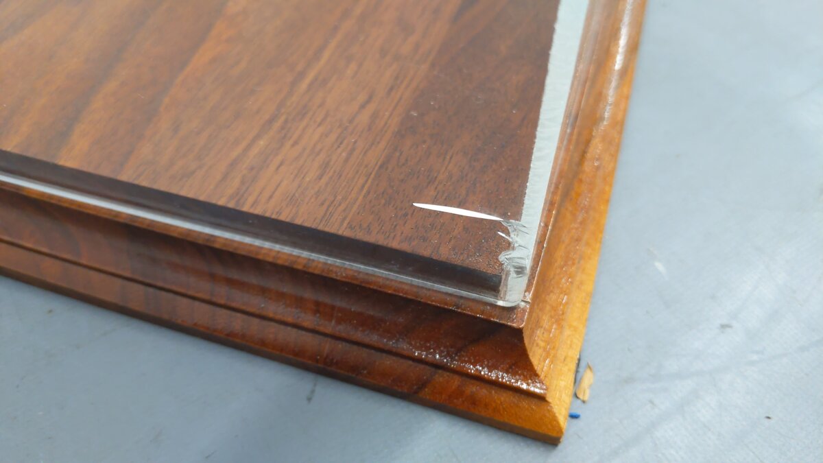 G Scale 25'' Wooden Display Case w/Acrylic Cover EX