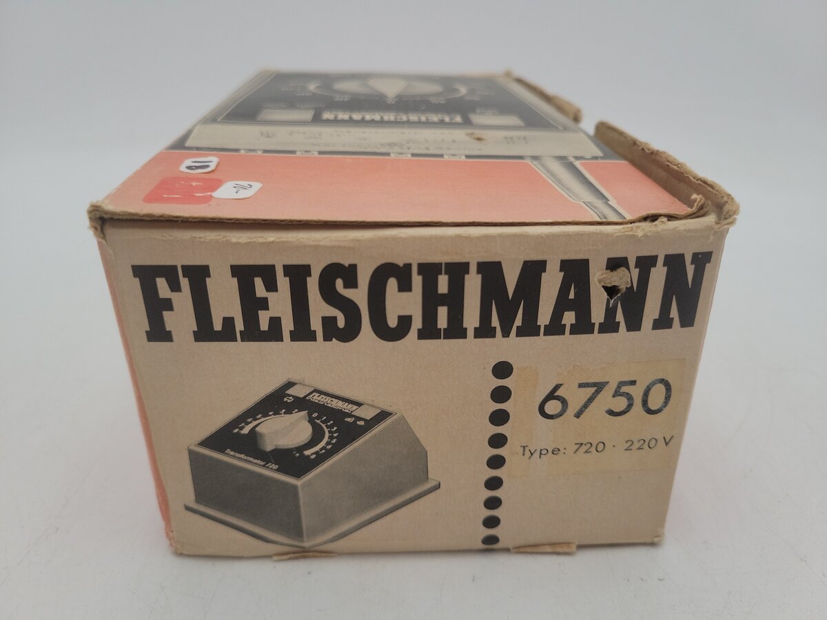 Fleischmann 6750 G Scale International 110 Watt Transformer EX/Box