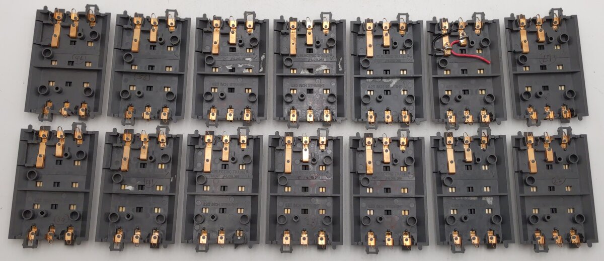 MTH 40-1017 RealTrax 4.25" Straight Track Sections (14) EX