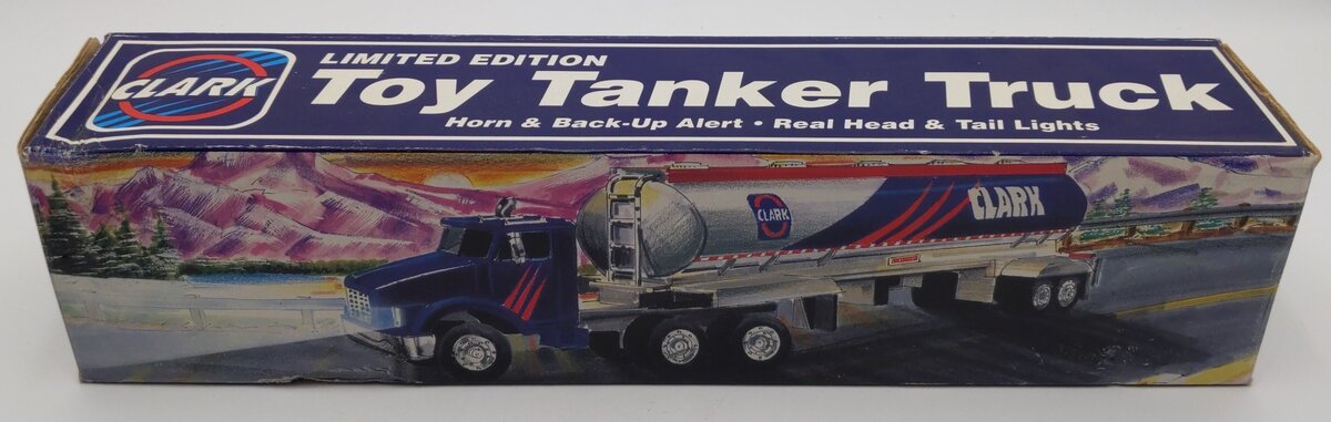 Clark 1995 Clark Diecast 1/64 Scale Limited Edition Toy Tanker Truck EX/Box