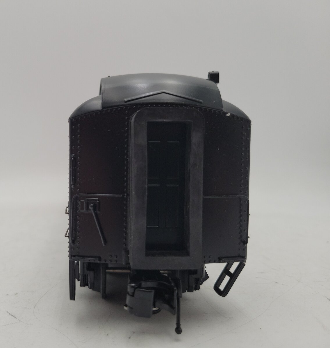 Atlas 2001403-1 O Gauge New Haven 60' RPO Coach #3284 (3-Rail) VG