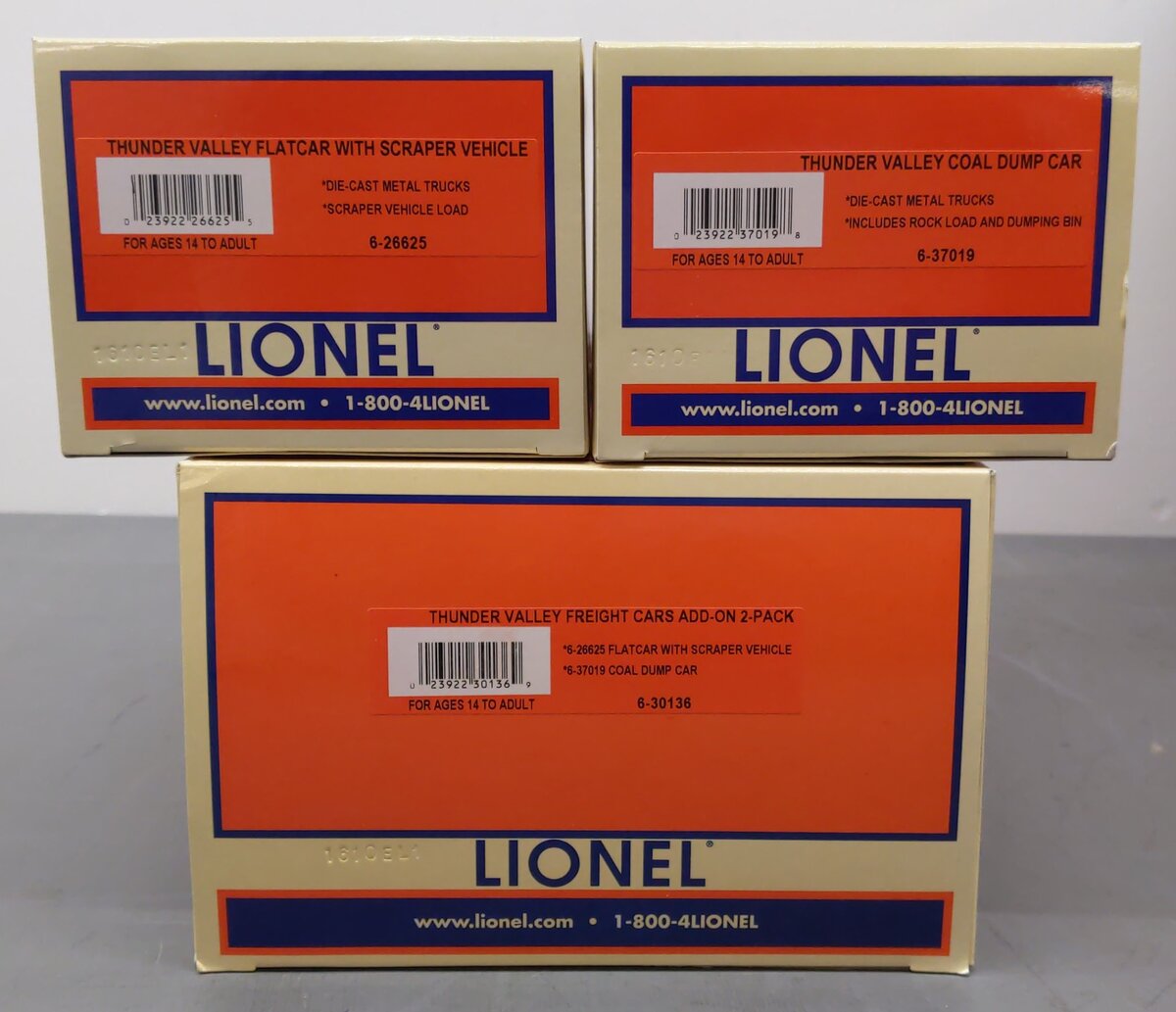 Lionel 6-30136 O Thunder Valley Flat with Scraper and Ore Dump Car (Set of 2) LN/Box