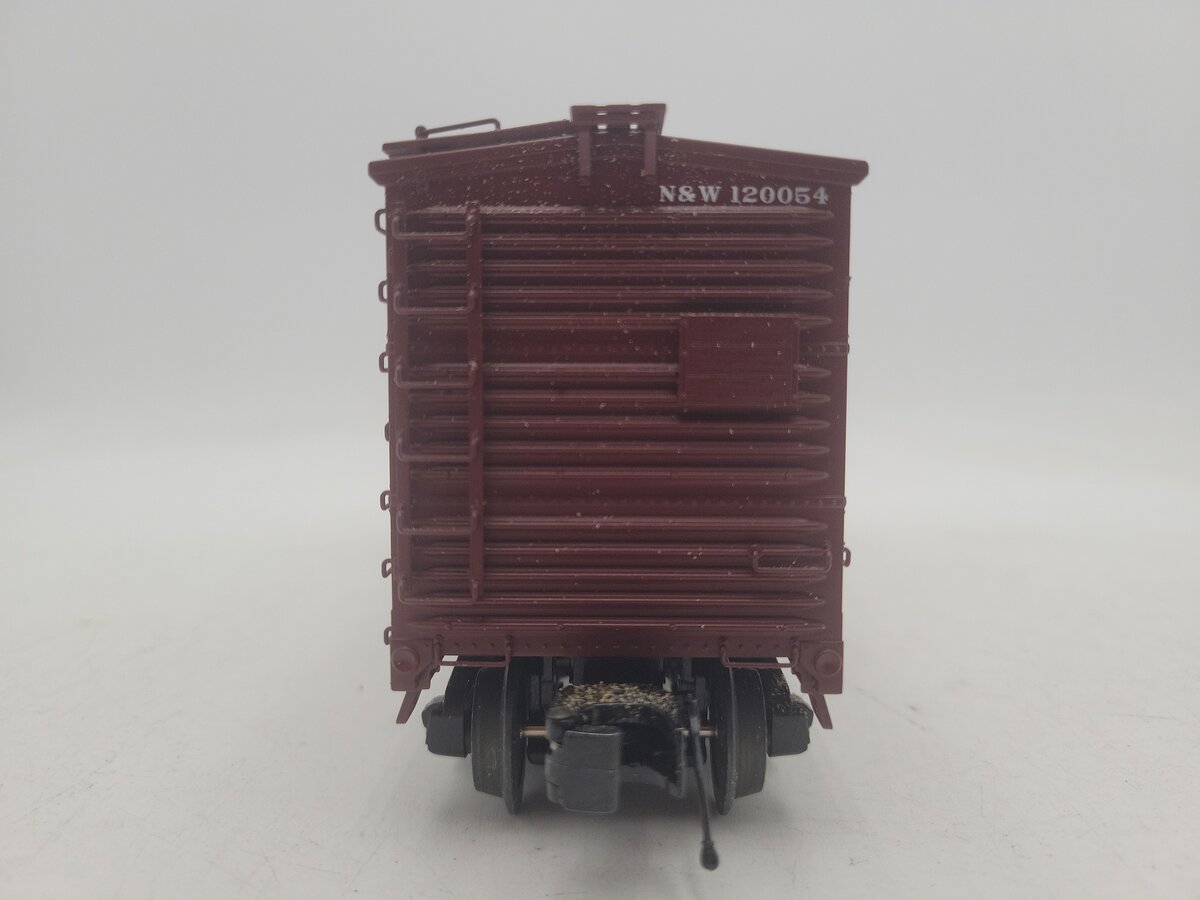 MTH 20-93957 O Norfolk & Western 40' Single Sheathed Boxcar #120054 EX