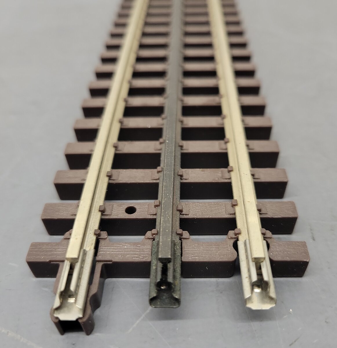 Atlas 6050 O Nickel Silver 10" Straight Track with Brown Ties (15) EX