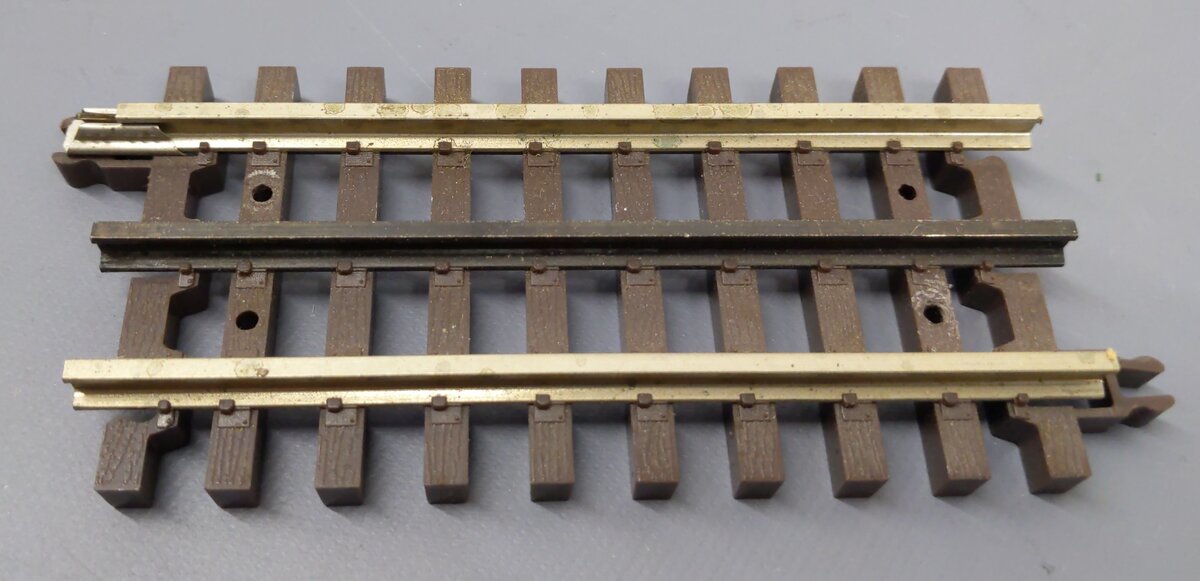 Atlas 6051 O Nickel Silver 4-1/2" Straight Track with Brown Ties (45) EX