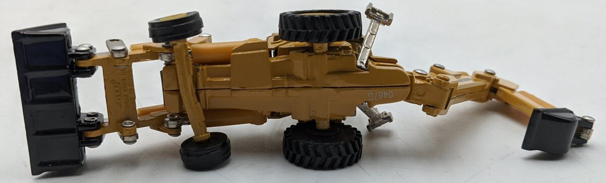 Ertl 885 1:64 Diecast Ford Tractor Loader Backhoe LN