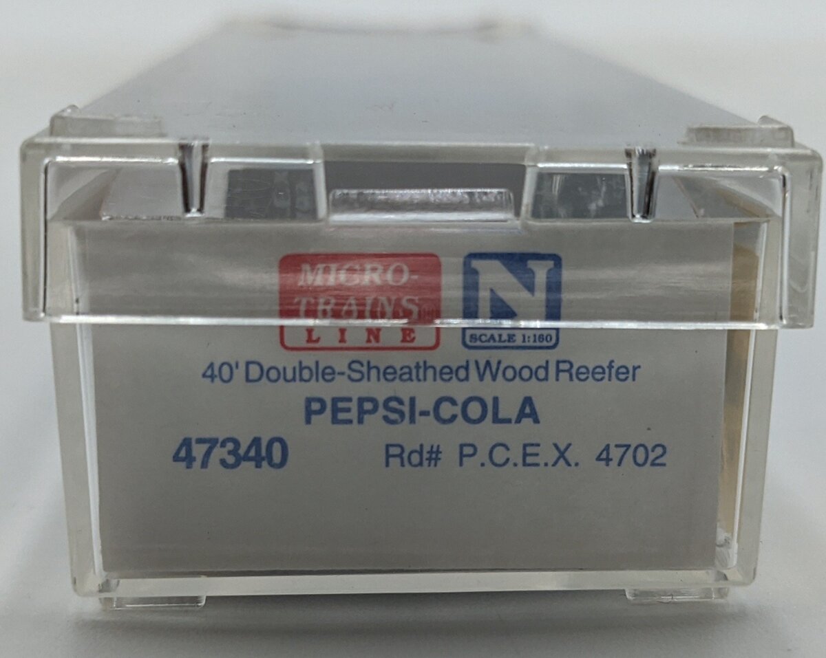 Micro-Trains 04700340 N Scale Pepsi Cola 40' Double Sheathed Reefer #4702 LN/Box