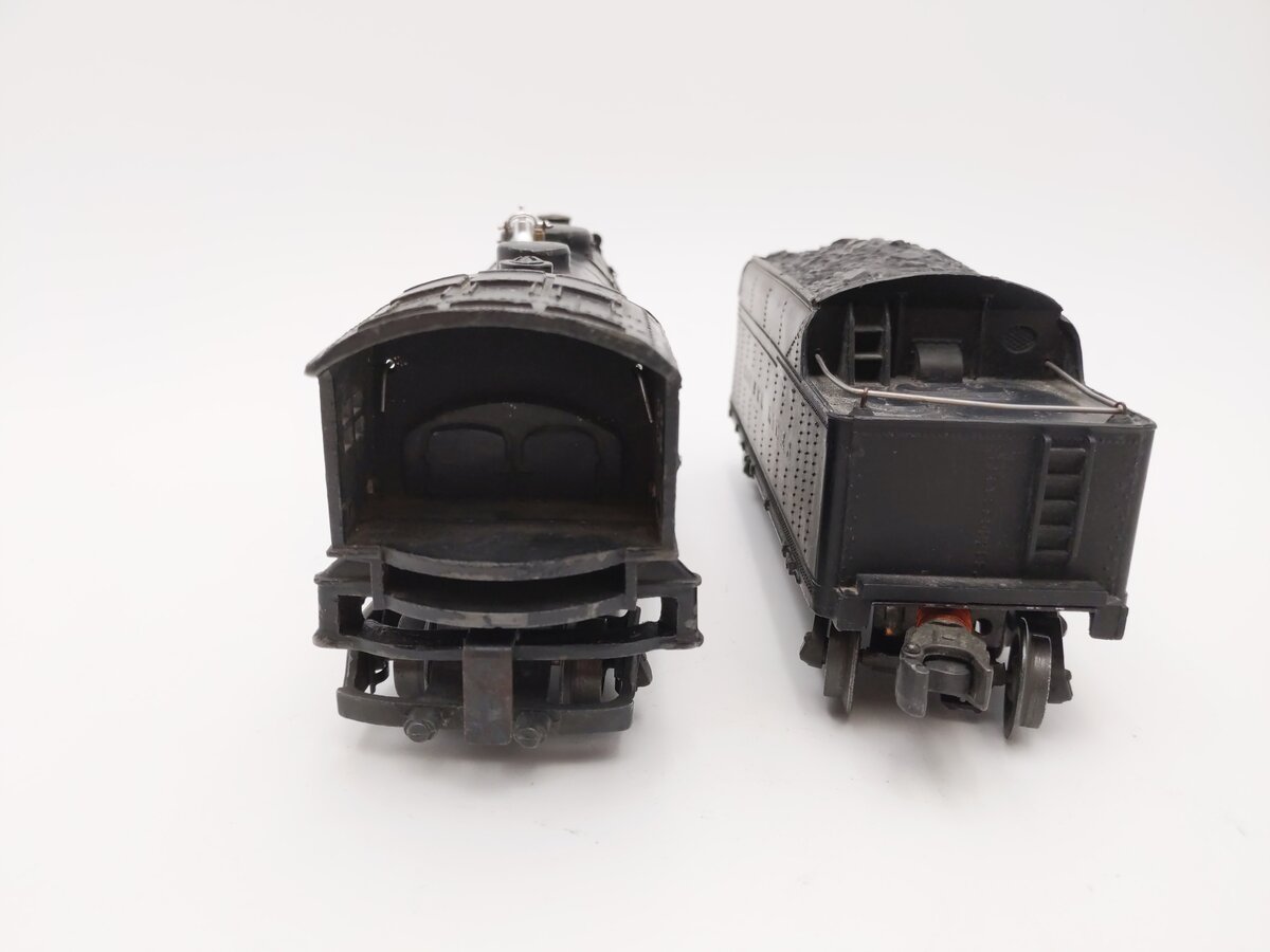 Lionel 224 2-6-2 Diecast Steam Locomotive w/2466W Tender