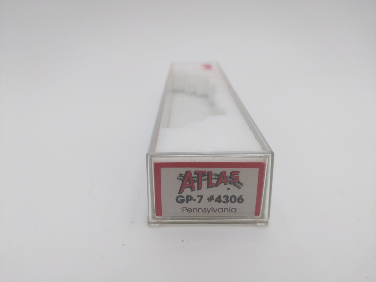 Atlas N Scale Pennsylvania GP-7 Diesel Locomotive #8501 EX