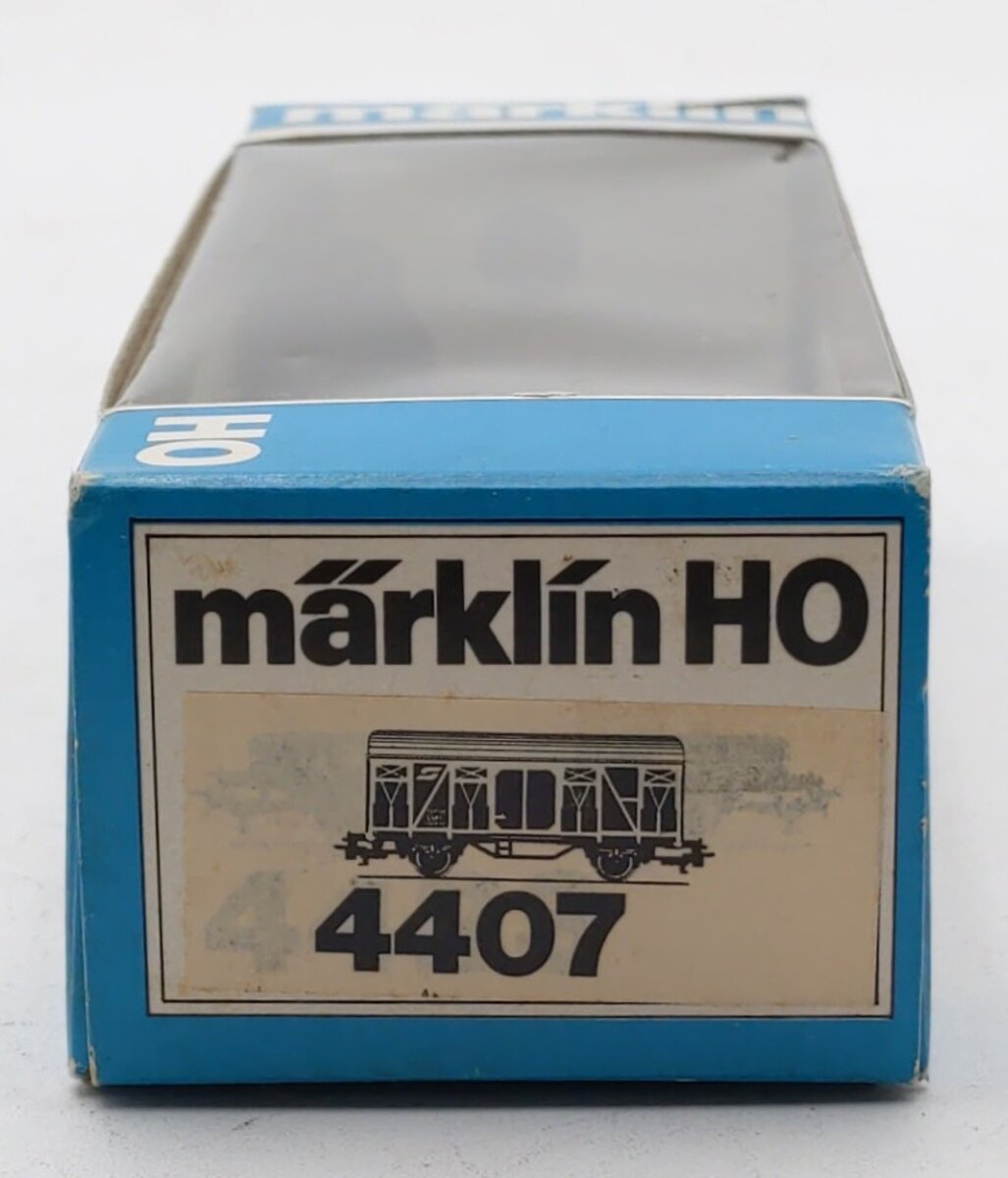 Marklin 4407 HO Scale Austrian Covered Wagon Boxcar EX/Box