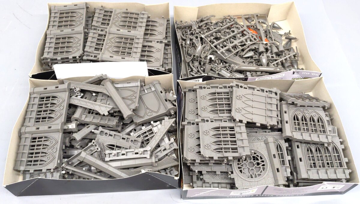 Pegasus Hobby 4925 28mm Gothic City Building Small Set #2(4) VG