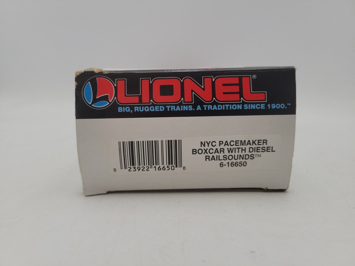 Lionel 6-16650 O Gauge New York Central Boxcar with Diesel Railsounds VG/Box
