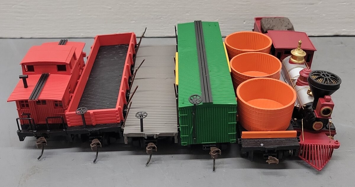 Bachmann 00648 Old Tyme Village HO Gauge Steam Freight Train Set EX