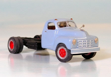 Sylvan Scale Models V-130 HO 1948-53 Studebaker Cab & Chassis Kit