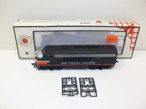 Stewart 9240 HO SP Black Widow F7A Phase II Powered Diesel Locomotive LN/Box