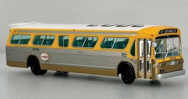 Iconic Replicas 753166 HO Lighted GM SDH-5307 New Look Suburban Bus #3002