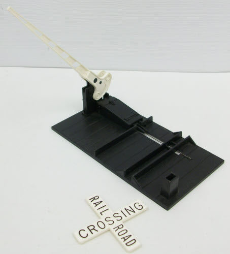Lionel 6-2310 Crossing Gate & Signal