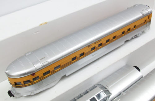 MTH 20-6595 O Denver & Rio Grande 70' Streamlined Passenger Car Set (Set of 5) LN/Box