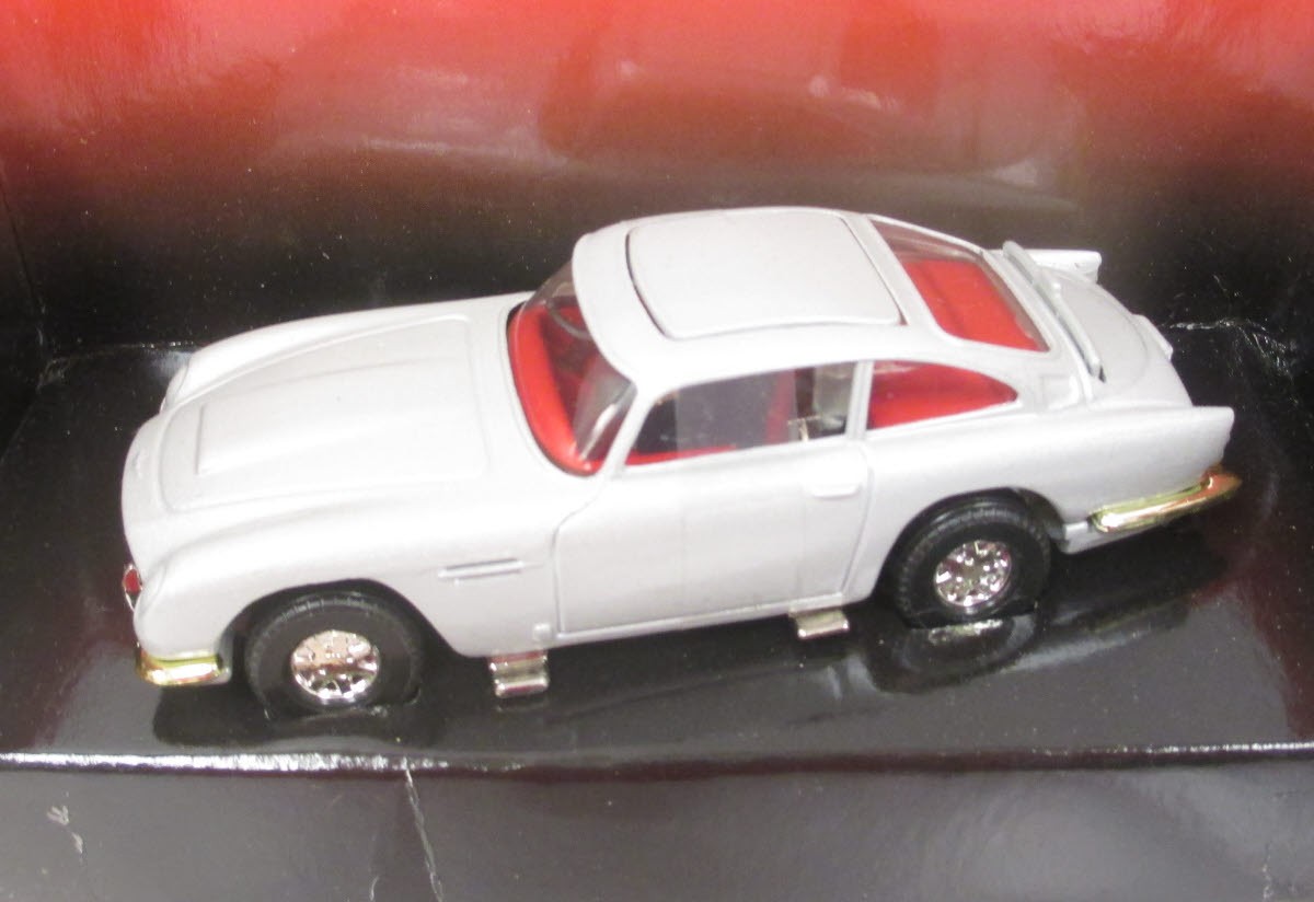 Corgi TY06901 1:36 James Bond 007 Aston Martin DB 5 Thunderball
