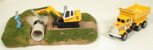 K-Line K42416 O And 027 Backhoe Digs Out Hole Between Pipes Construction Scene NIB