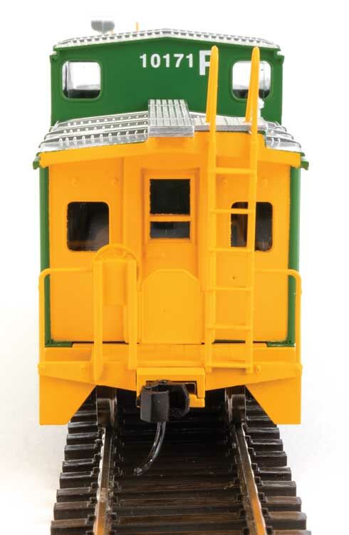 Walthers 910-8764 HO BN International Wide-Vision Caboose Ready to Run #10171