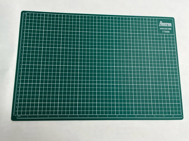 Evergreen Scale Models 77000 17" x 11" Cutting Mat