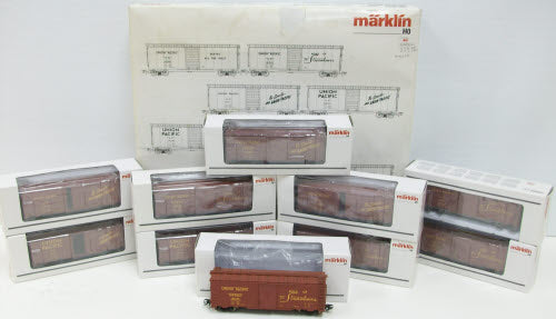 Marklin 45646 HO Union Pacific Boxcars (Set of 10) NIB