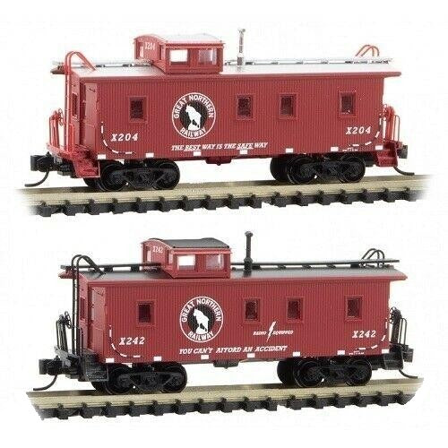 Micro-Trains 99302060 N GN 34' Wood Straight Side Cupola Caboose (Set of 2)