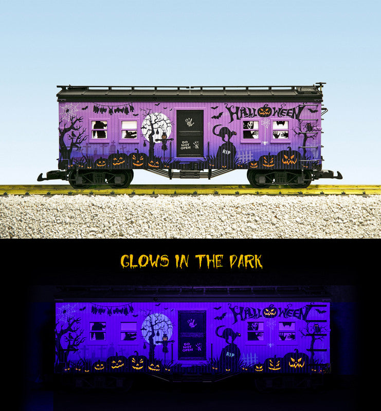 USA Trains R18303 G Halloween Glow-In-The-Dark Purple/Black Bunk Car