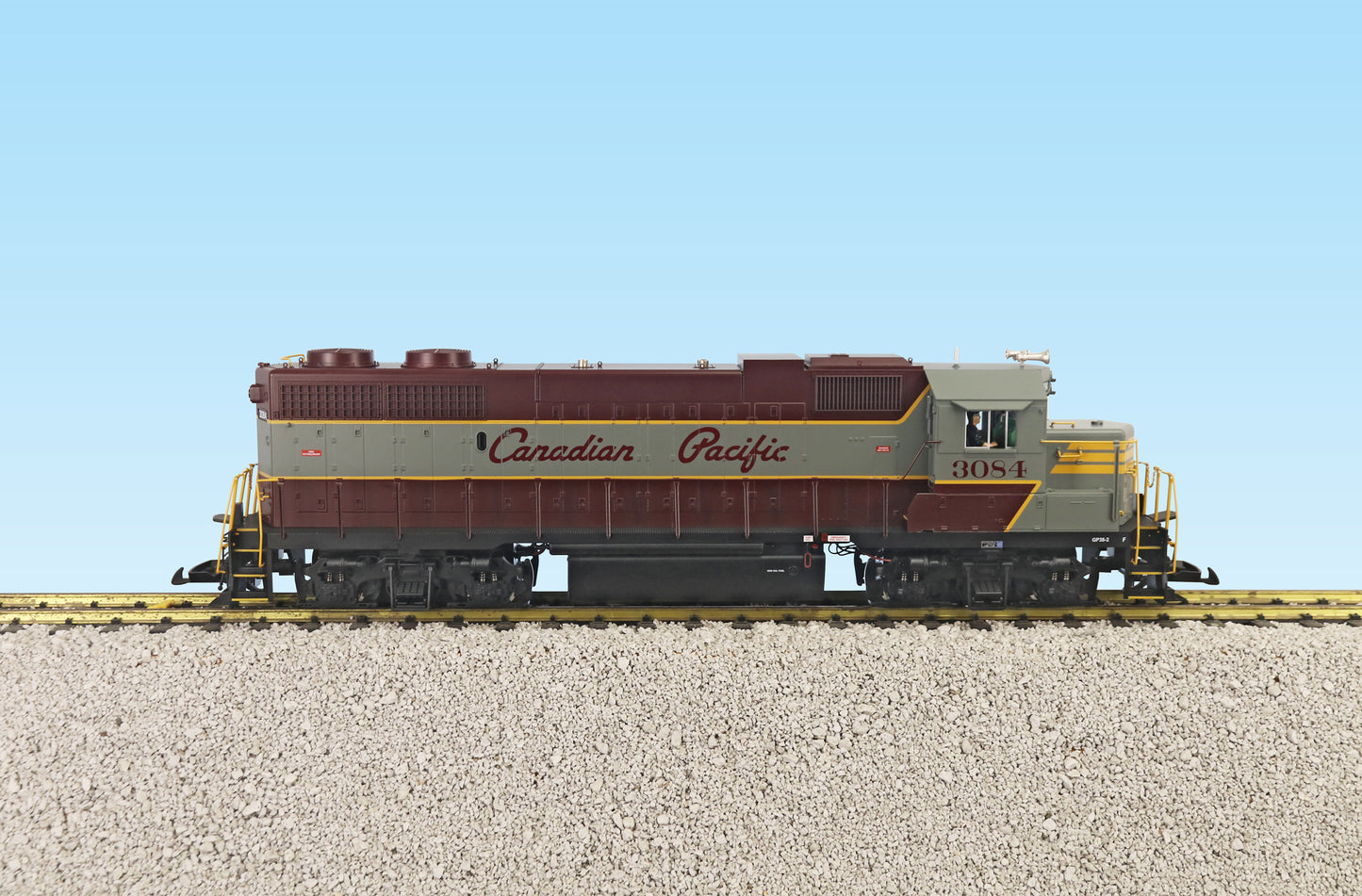 USA Trains R22242 G Canadian Pacific GP38 Diesel Locomotive #3084