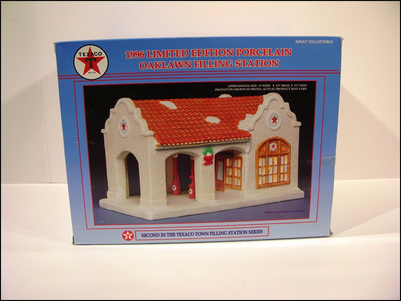 Racing Champions 09491T Porcelain Texaco Oakland Filling Station Built Up