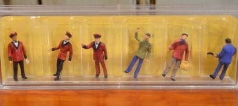 Preiser 0612 HO Workers in Red Uniforms Figures (Set of 6)