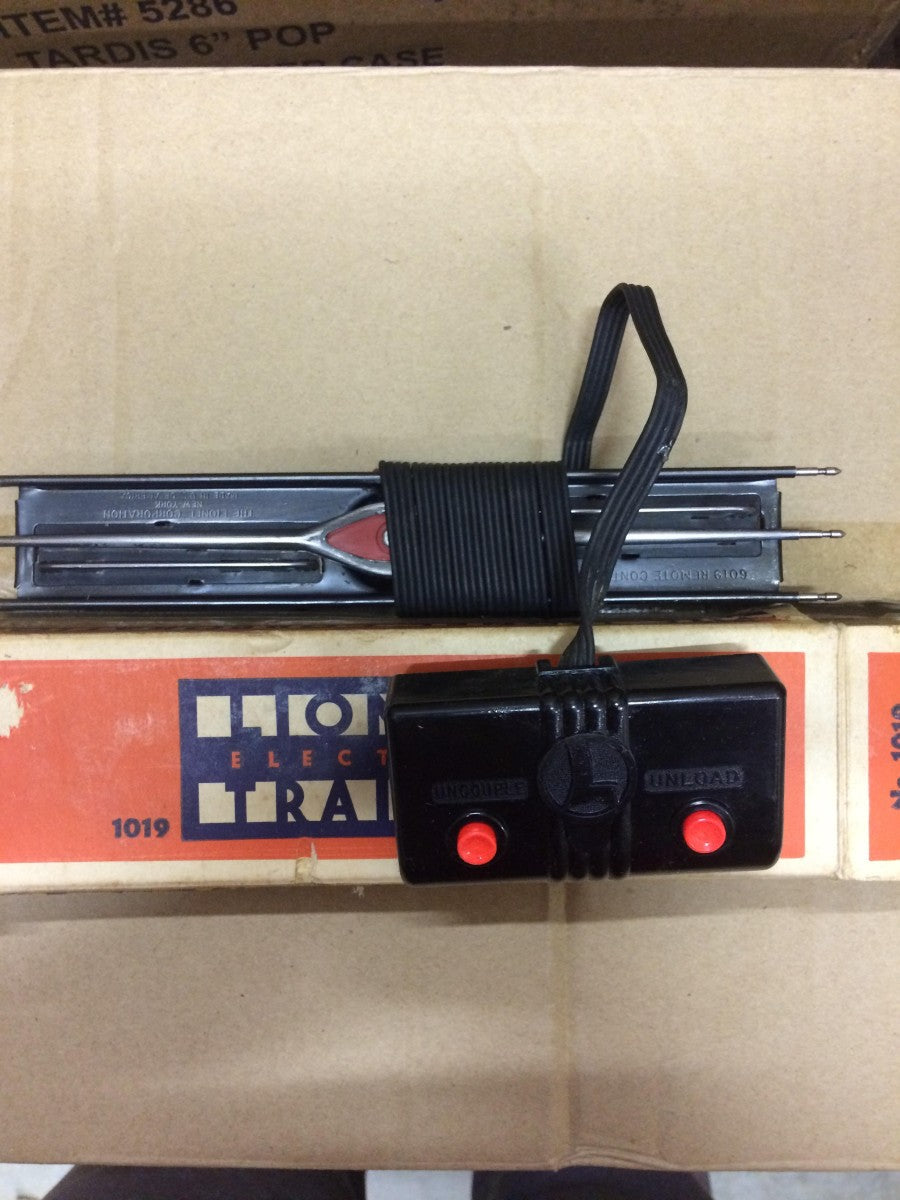 Lionel 1019 Vintage O27 Remote Uncoupler Track Set