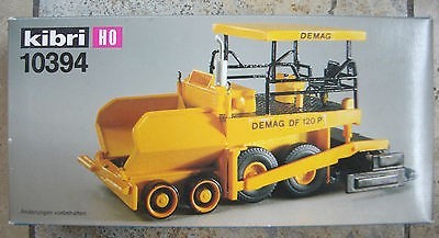 Kibri 10394 HO Demag Surfacer DF 120P Kit