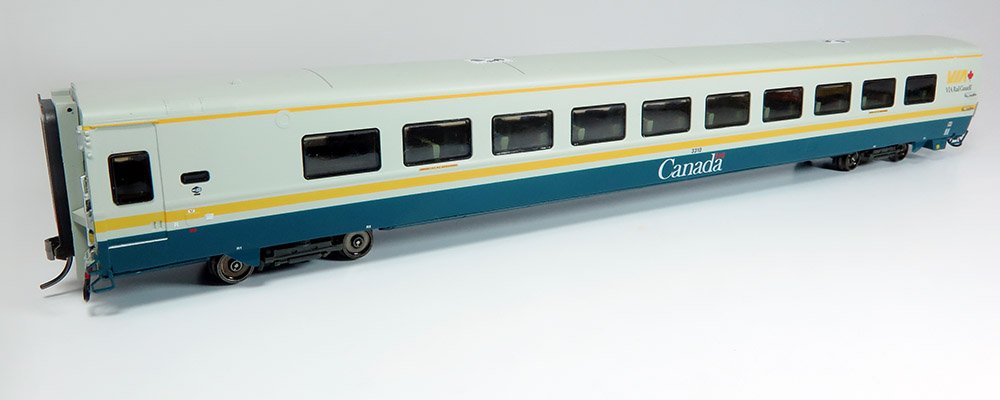 Rapido Trains 108042 HO VIA Green Scheme LRC Coach #3310