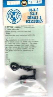 NJ International 1100 HO Ground Type Drawf Signal Two-Light