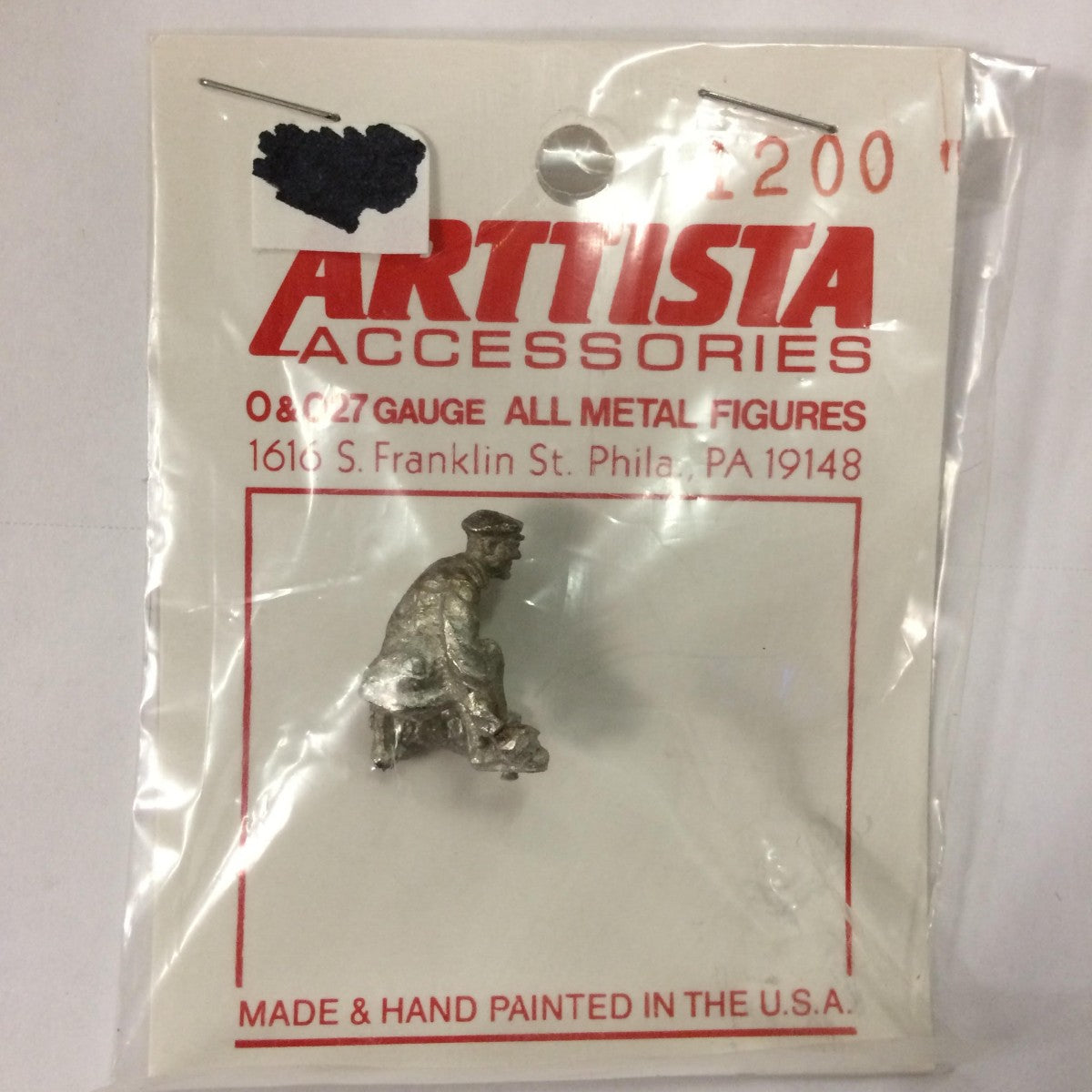 Arttista 1200 O Scale Man Bending Pewter Figure Unpainted