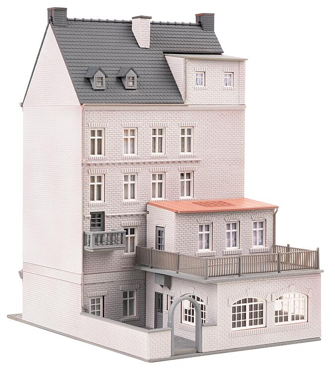 Faller 130705 HO Town House Building Kit with Repair Shop