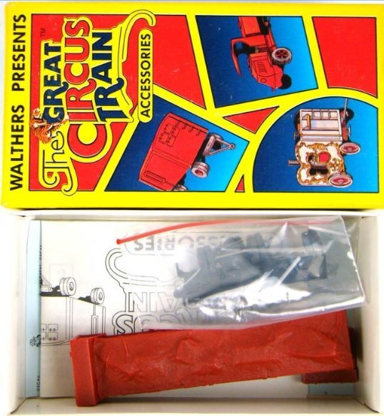 Walthers 933-1365 HO Scale Great Circus Train Plank Wagon Tool Box Kit