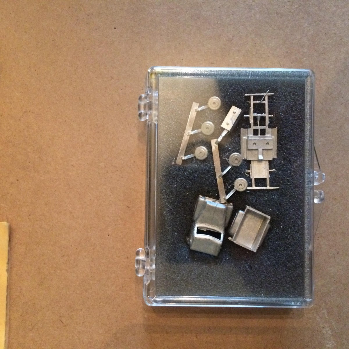 C in C Miniatures 1609 N 1955 F-100 1/4Ton Pickup Metal Kit