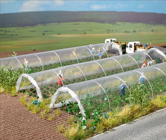 Busch 1399 HO Plastic Plant Tunnels Greenhouse Scenery Accessory