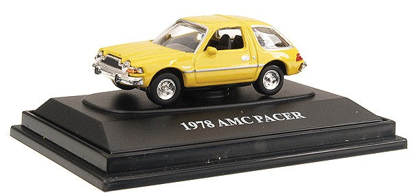 Motormax 8003 1:87 Yellow 1978 AMC Pacer
