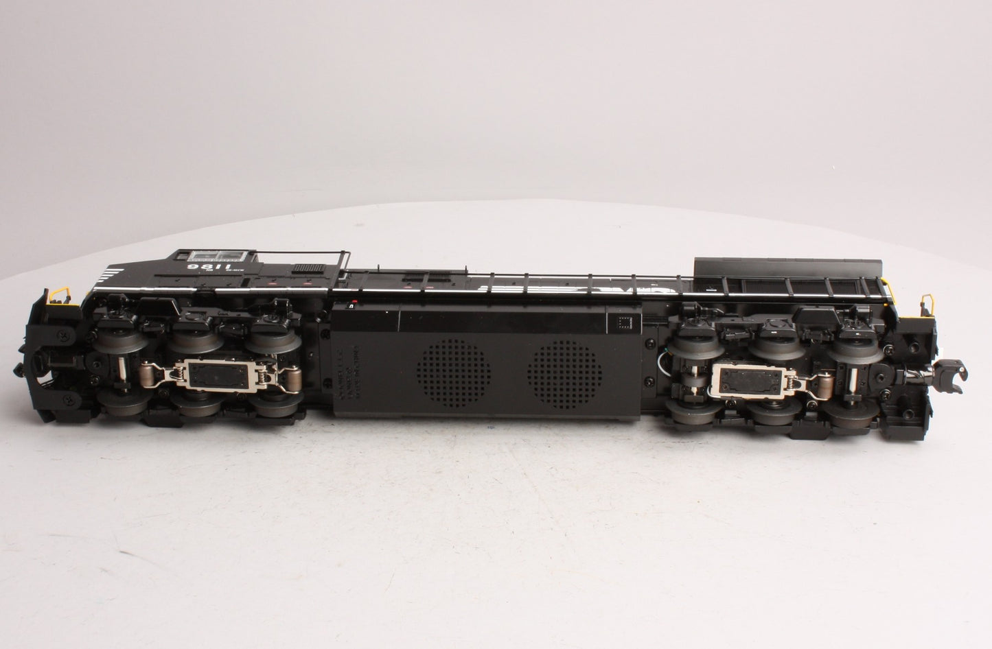Lionel 6-28300 O Gauge NS Dash 9 Non-Powered Diesel Locomotive #9811